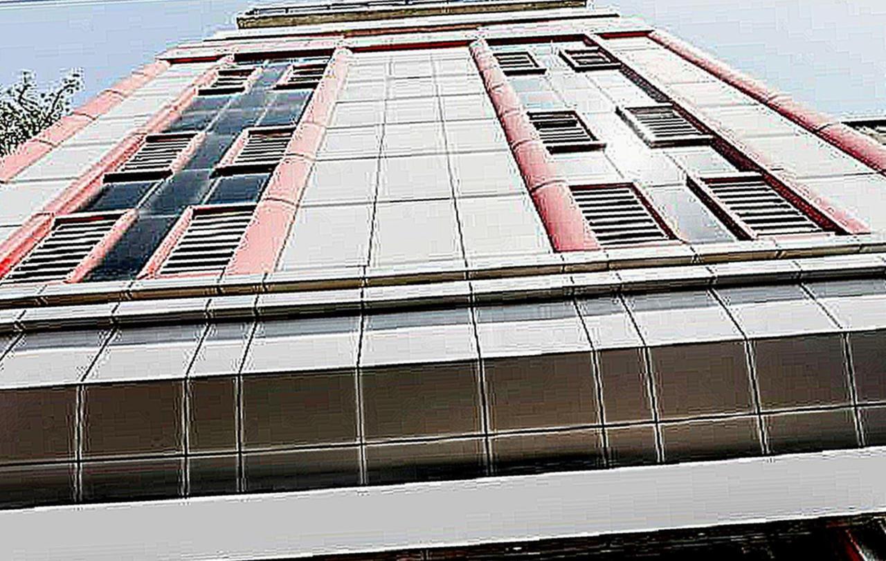 Oyo 79765 Hotel Samrat לקנאו מראה חיצוני תמונה