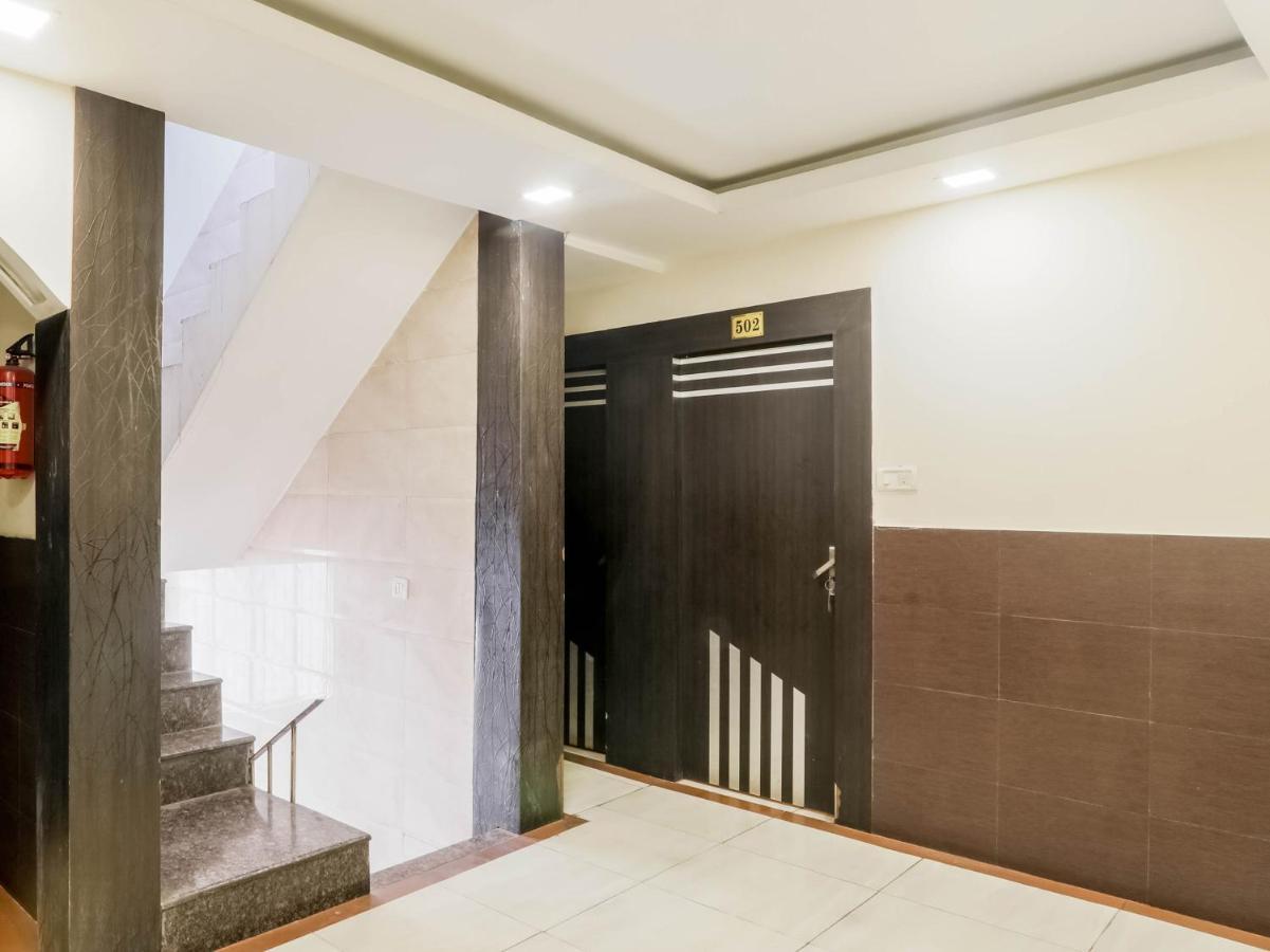 Oyo 79765 Hotel Samrat לקנאו מראה חיצוני תמונה